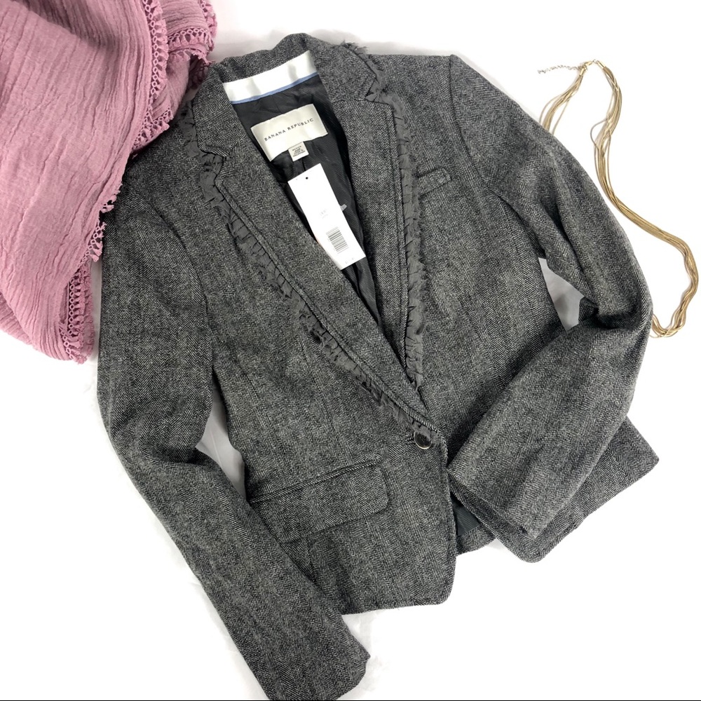 NWT Banana Republic lined gray and black blazer